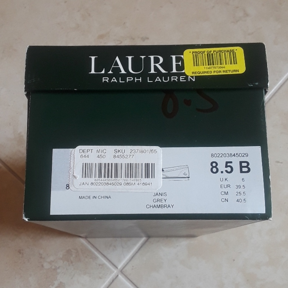 Shoes - Picture 4 of 4